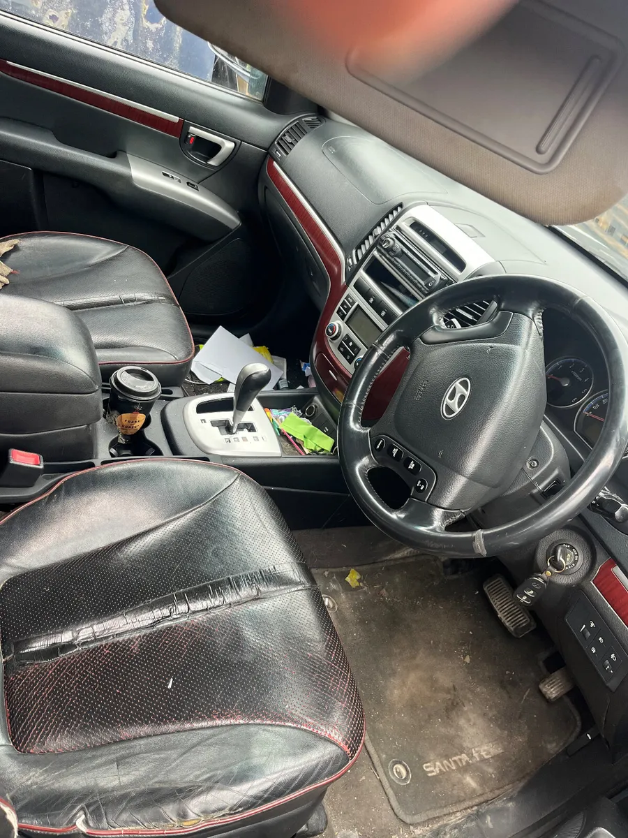 Hyundai Santa Fe - PARTS - Image 4