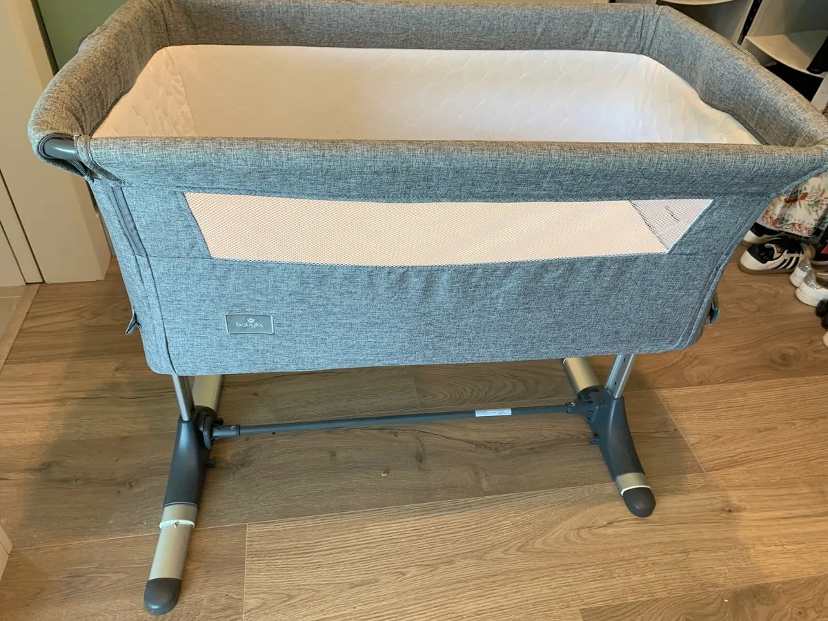 Baby lo Snuggle Co sleeper - Image 3