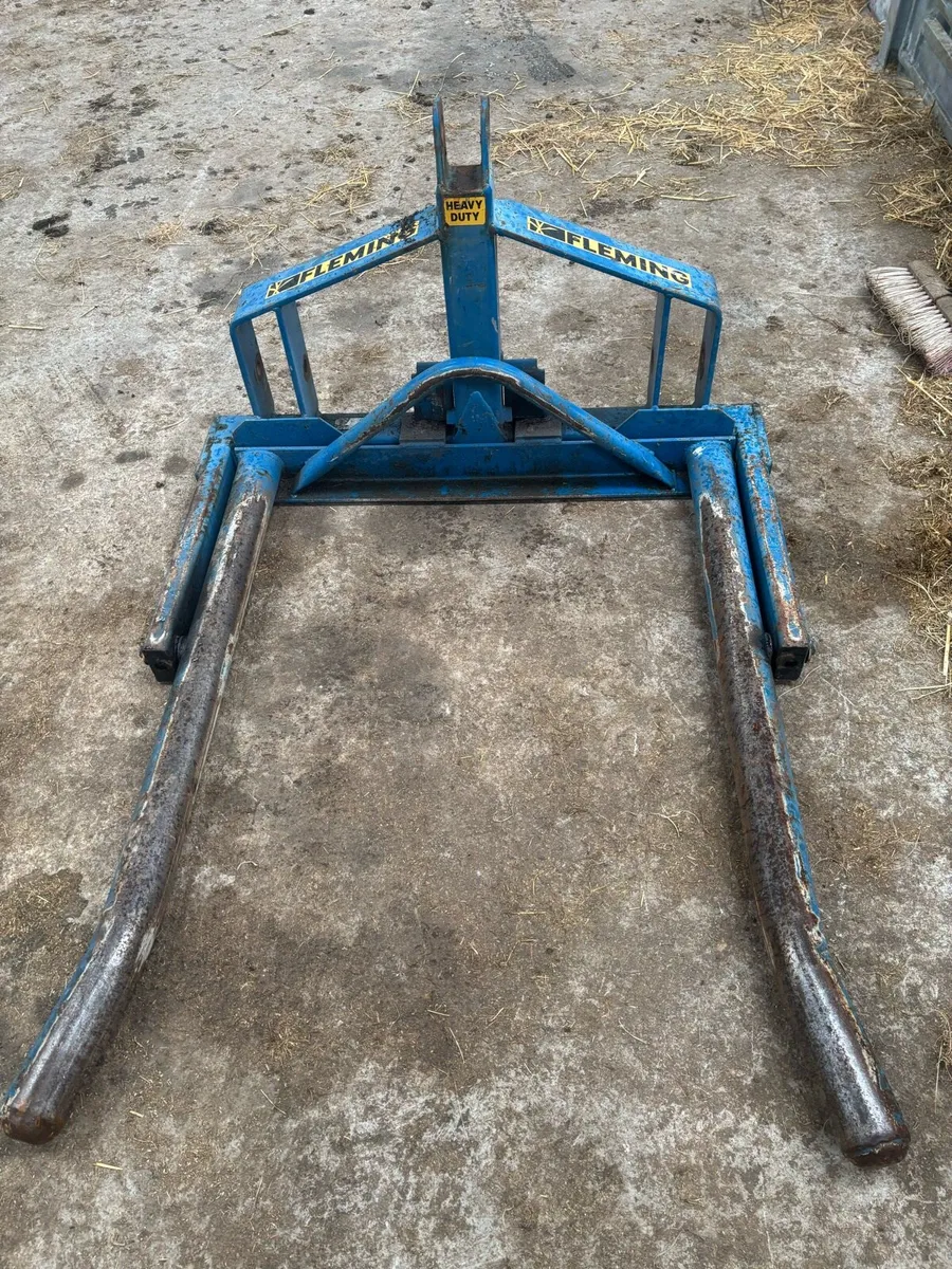 Bale Lifter - Image 1