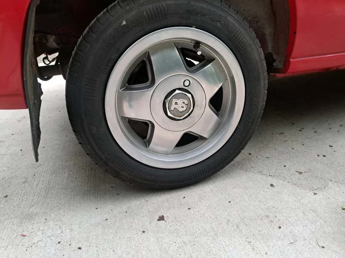 Car - Image 4