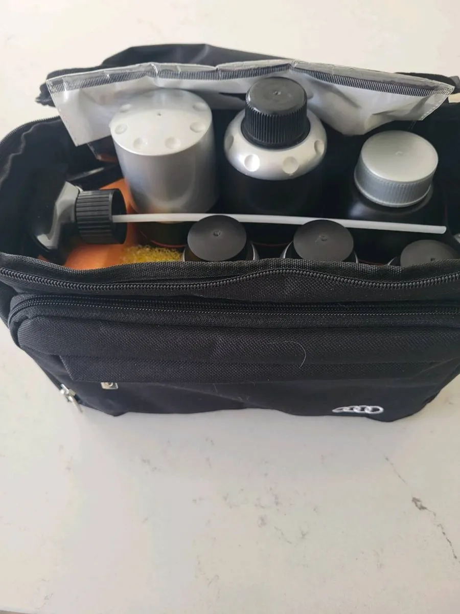 Audi car cleaning kit - Image 3