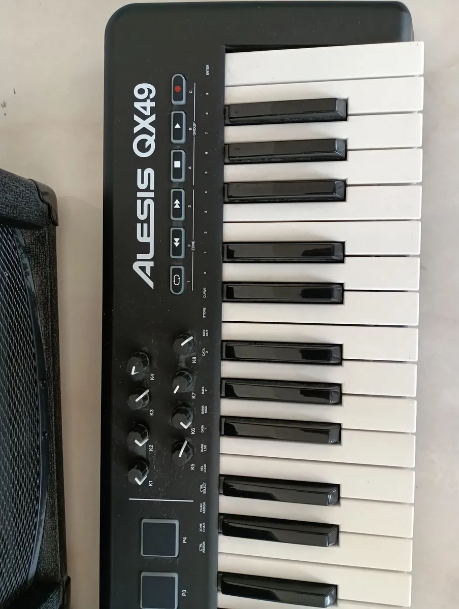 4 Channel mixer + Midi Keyboard + PA speakers - Image 2