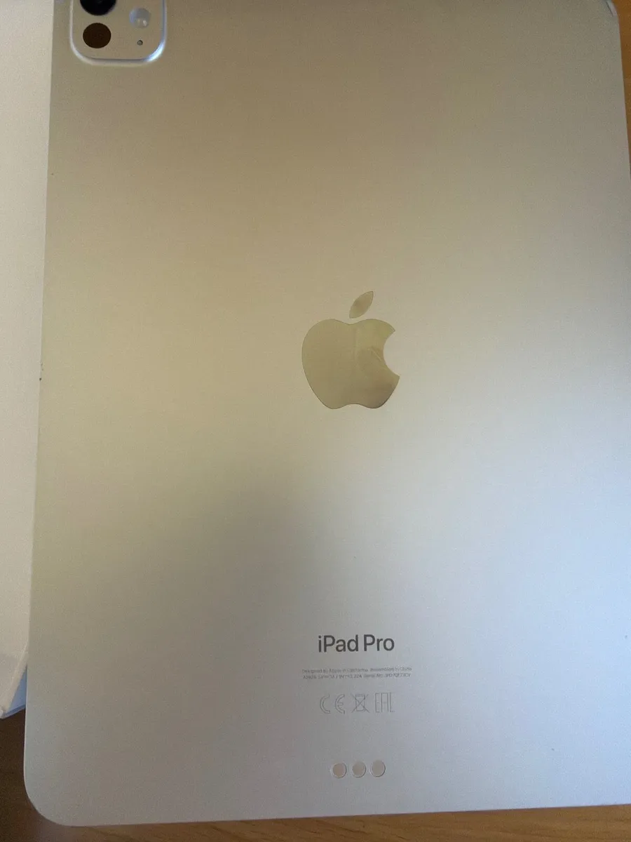 iPad Pro 2024  11 inches 256 gb - Image 1