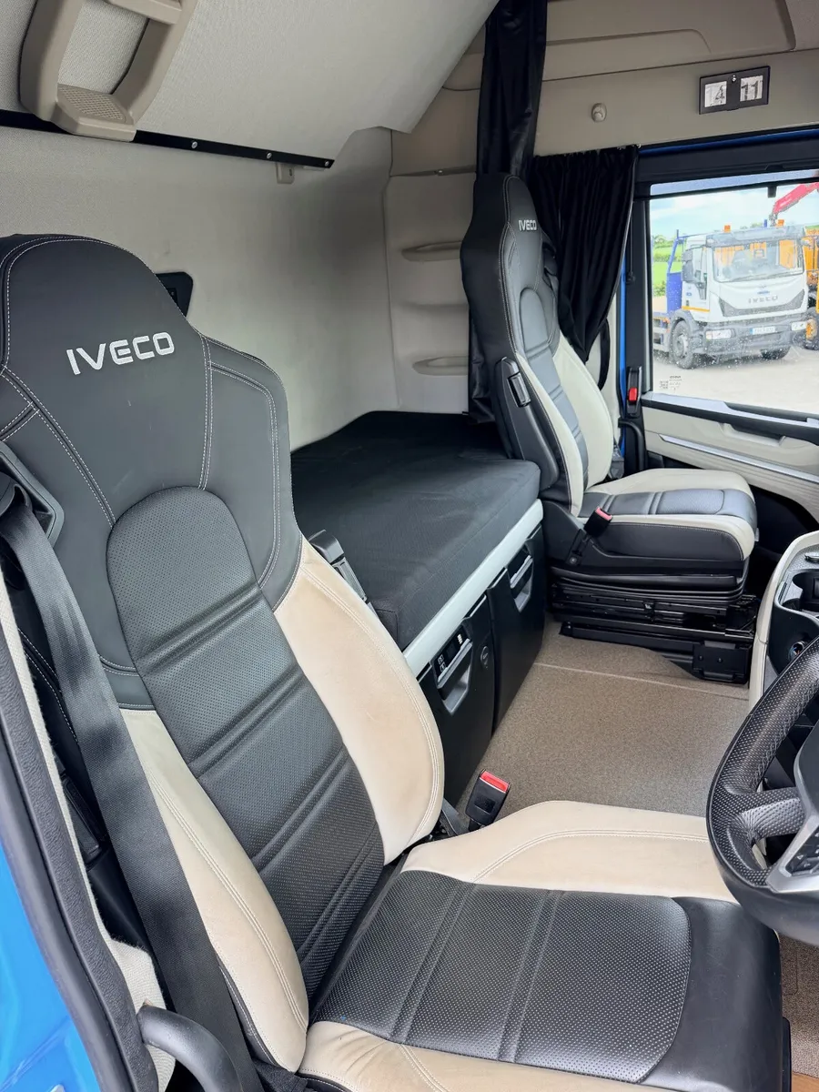 2025 IVECO SWAY 580HP - Image 4