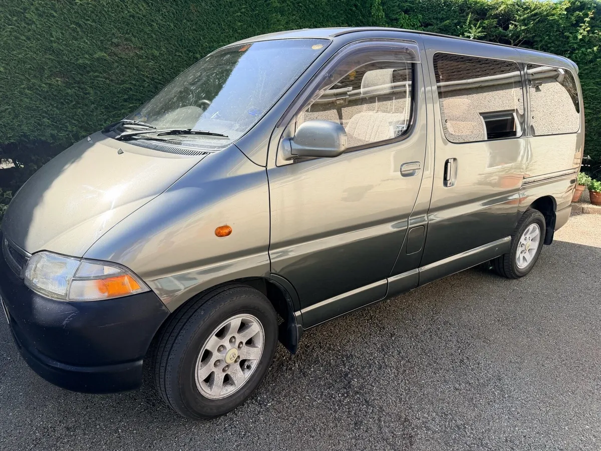 Toyota Granvia - Image 2