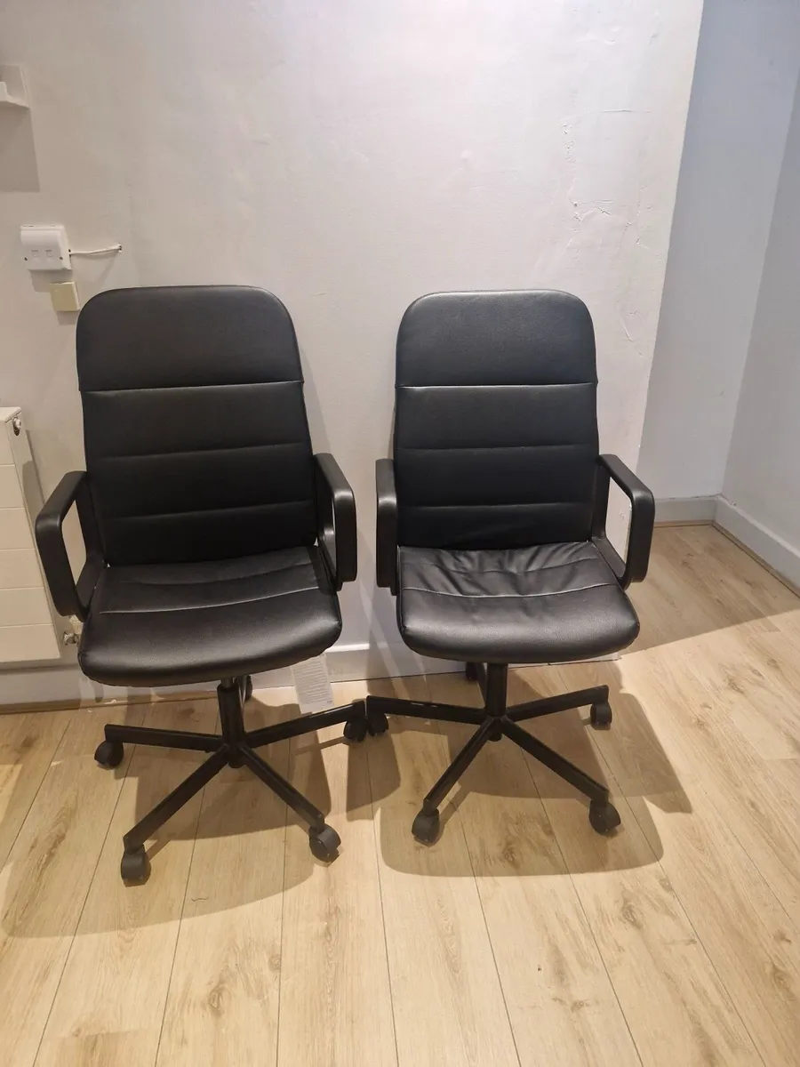 Office chairs - Image 2