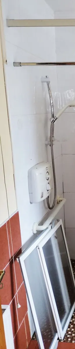 shower  accessories - Image 1