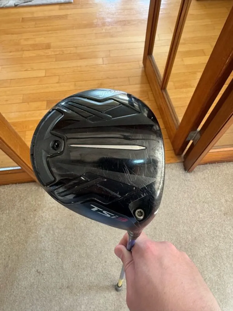 Titleist TSI3 9 Degree drive Accra TZ6 shaft - Image 1