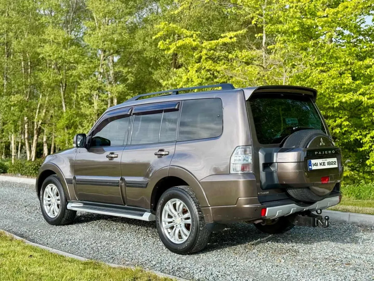 Mitsubishi Pajero - Image 2