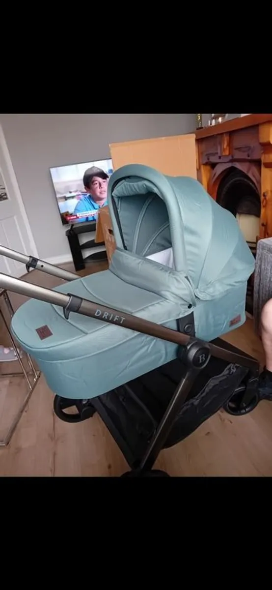 Pram - Image 1