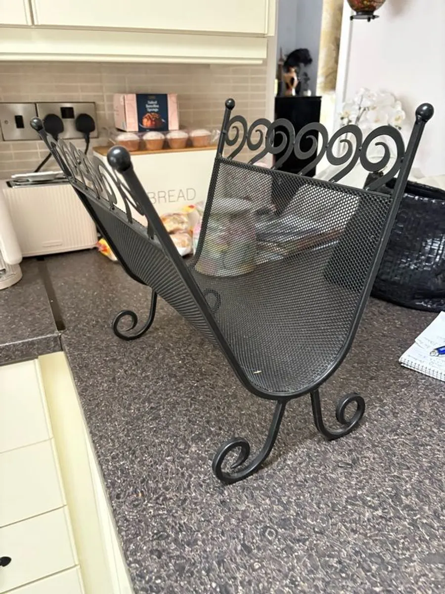Magazine Rack Reduced To Sell - Image 1