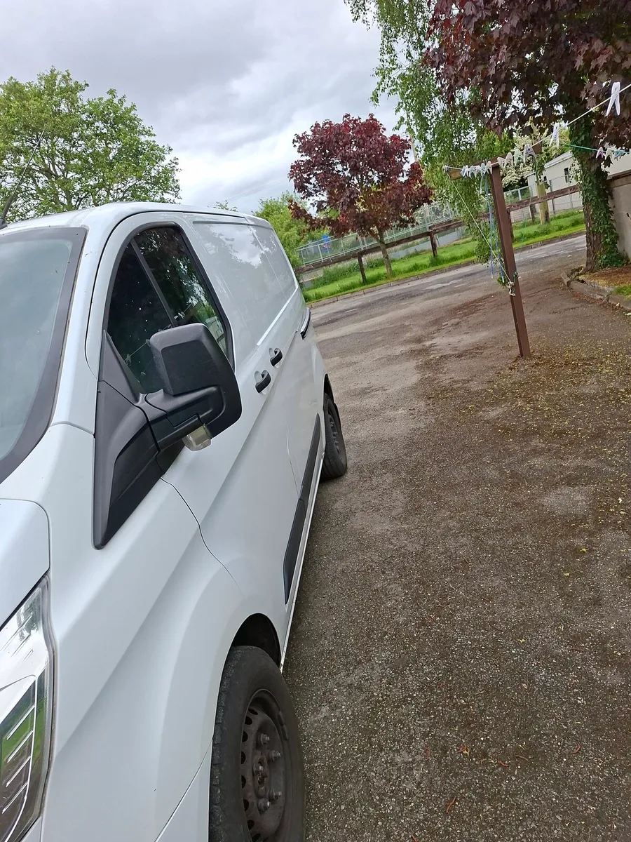 Ford Transit Custom 2015 - Image 2
