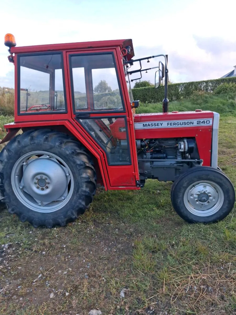 Tractor - Image 2