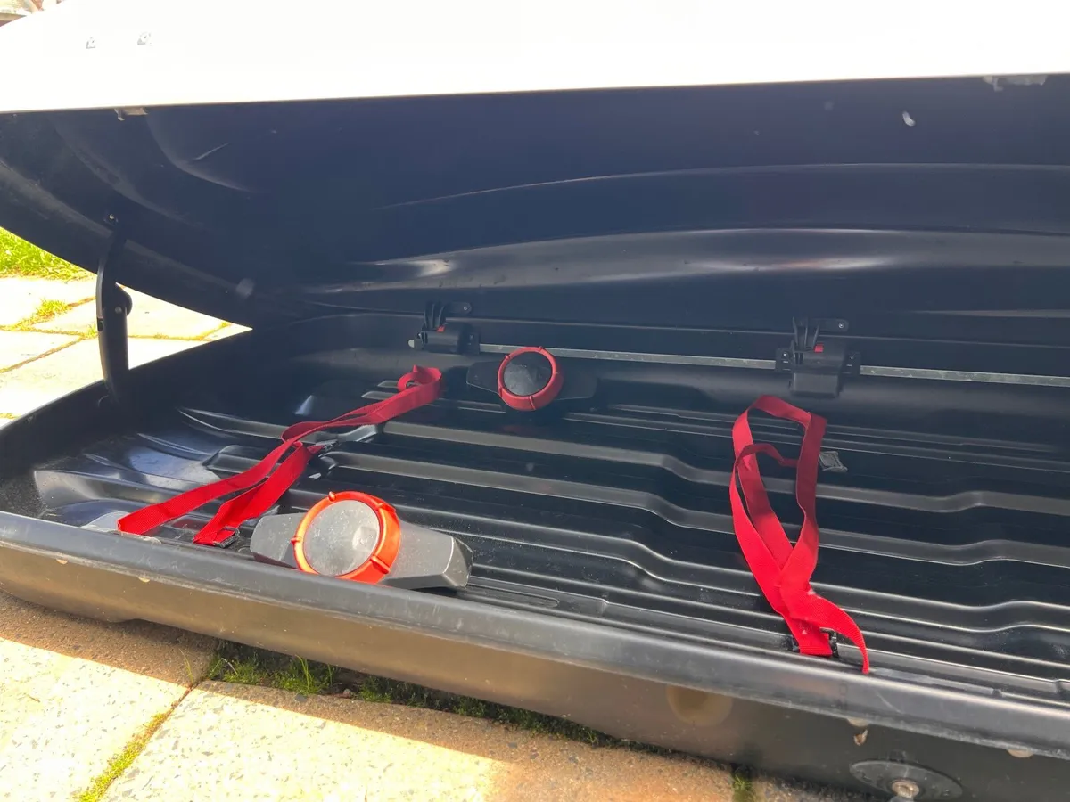 Hapro Traxer 6.6 Silver Grey Roof Box — 410L - Image 2