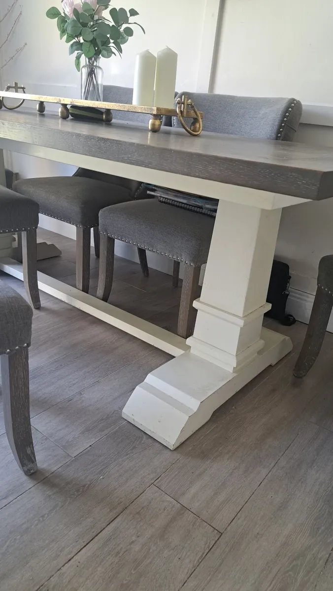 Lincoln Dining Table (6 seater) - Image 2