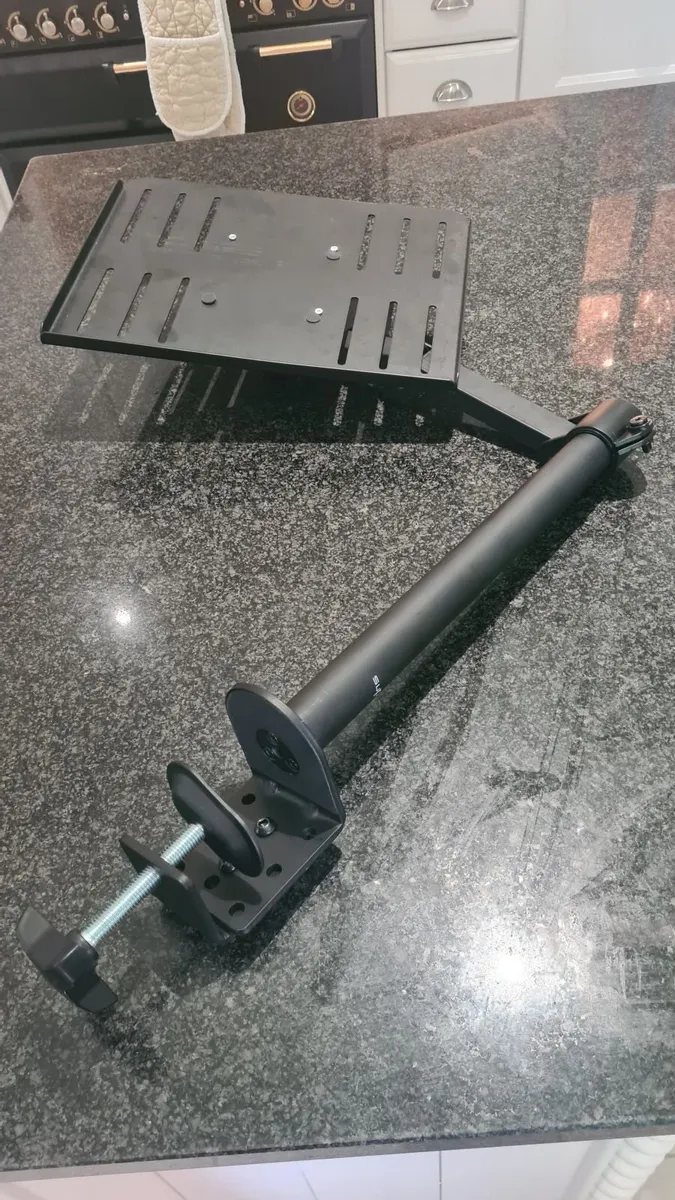 Laptop stand / music stand