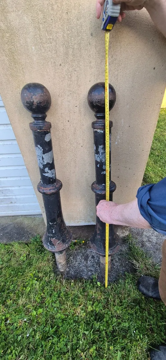 Bollards, 2 cast iron - Image 1
