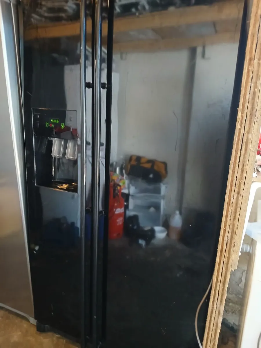 AMERICAN FRIDGE AND FREEZER - Image 3