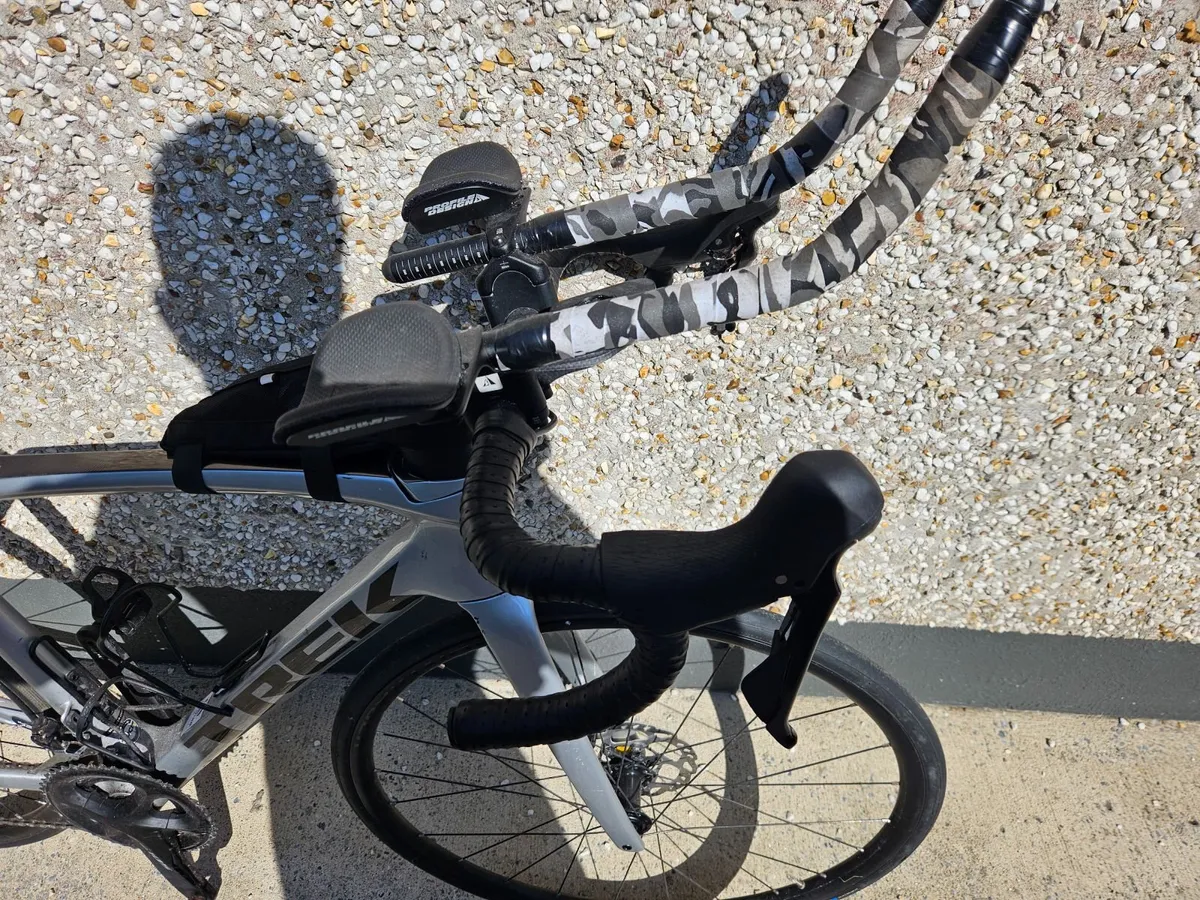 Trek Edmonda SL5 Disk 54 SL Triathlon Bike - Image 3