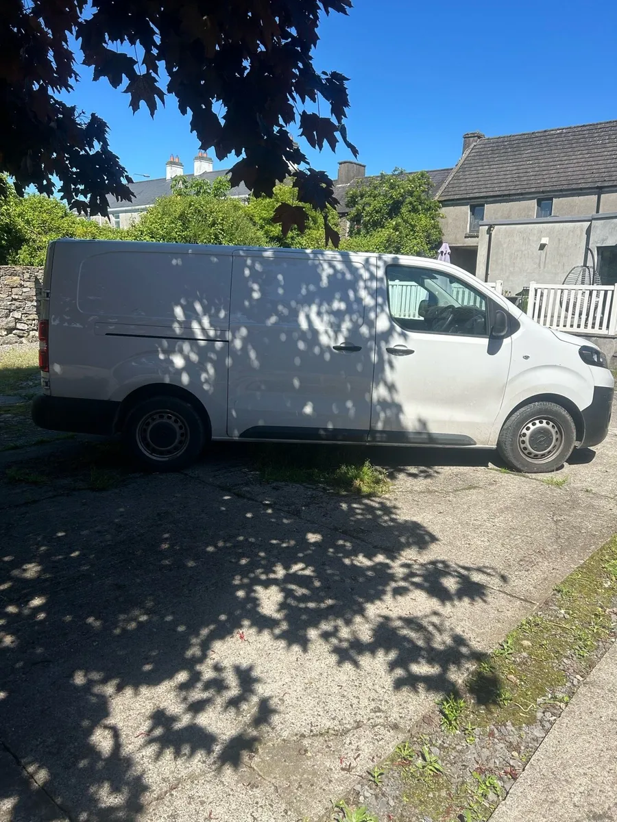 Opel Vivaro One owner - Image 2