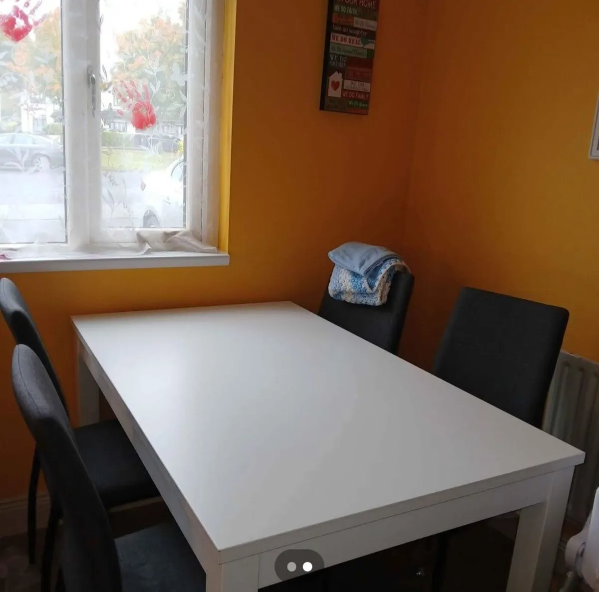 Dining table - Image 2