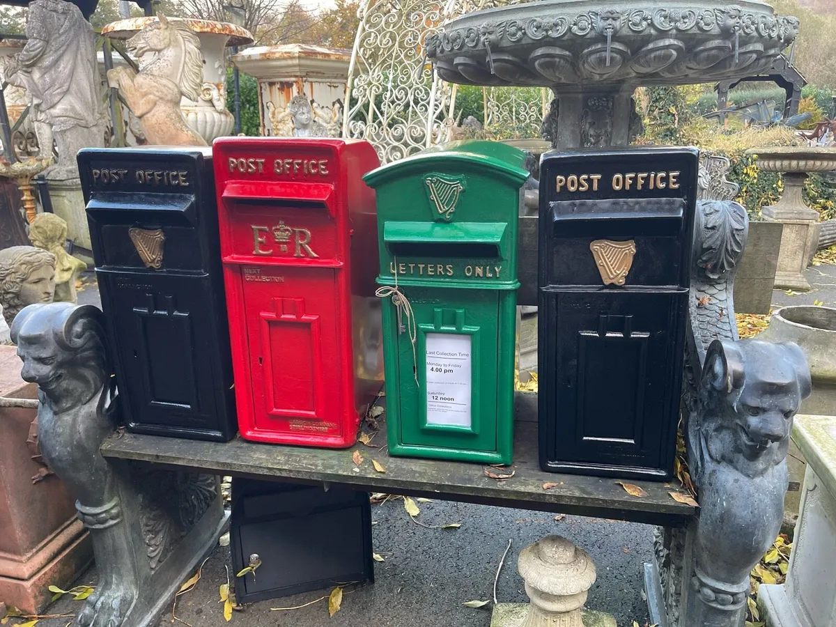 Irish post box building into wall - Image 4