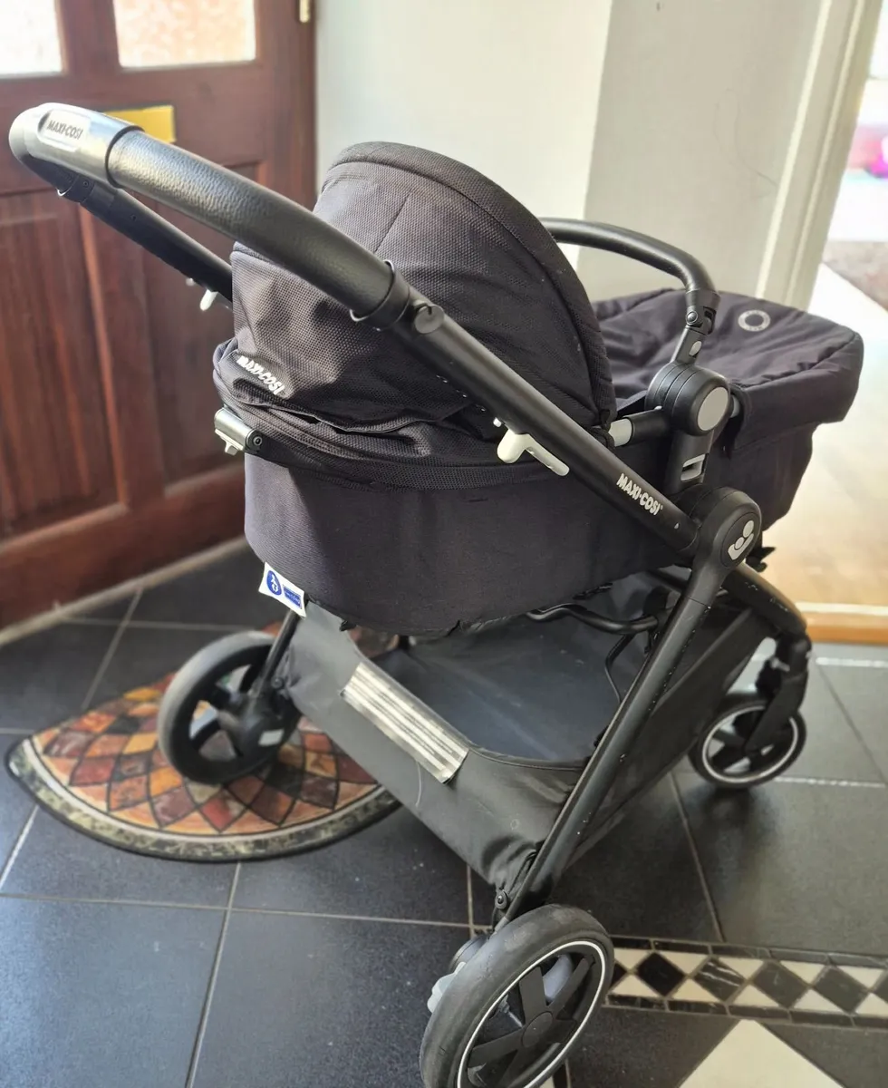 Baby stroller - Image 2