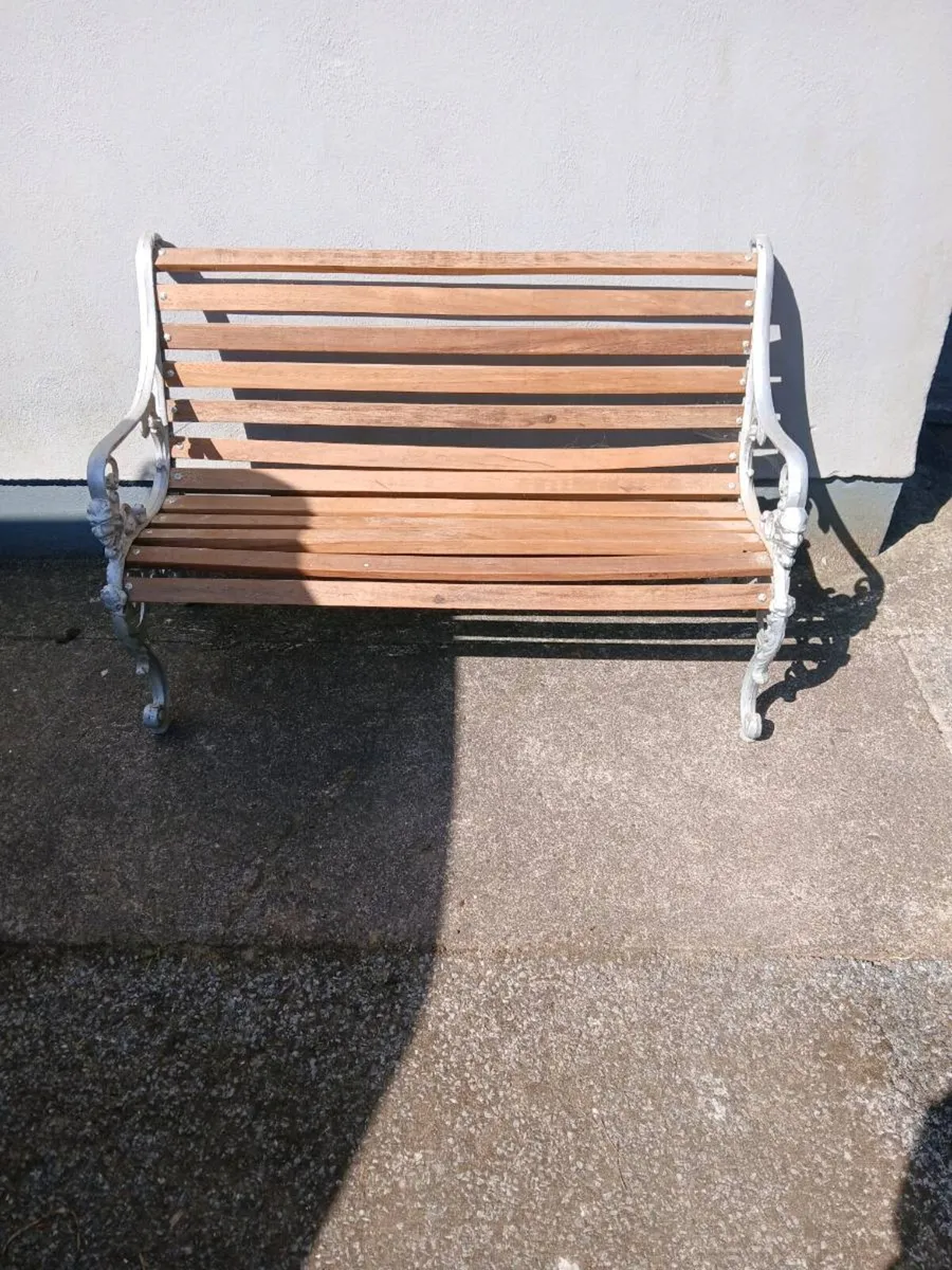 Garden seat - Image 1
