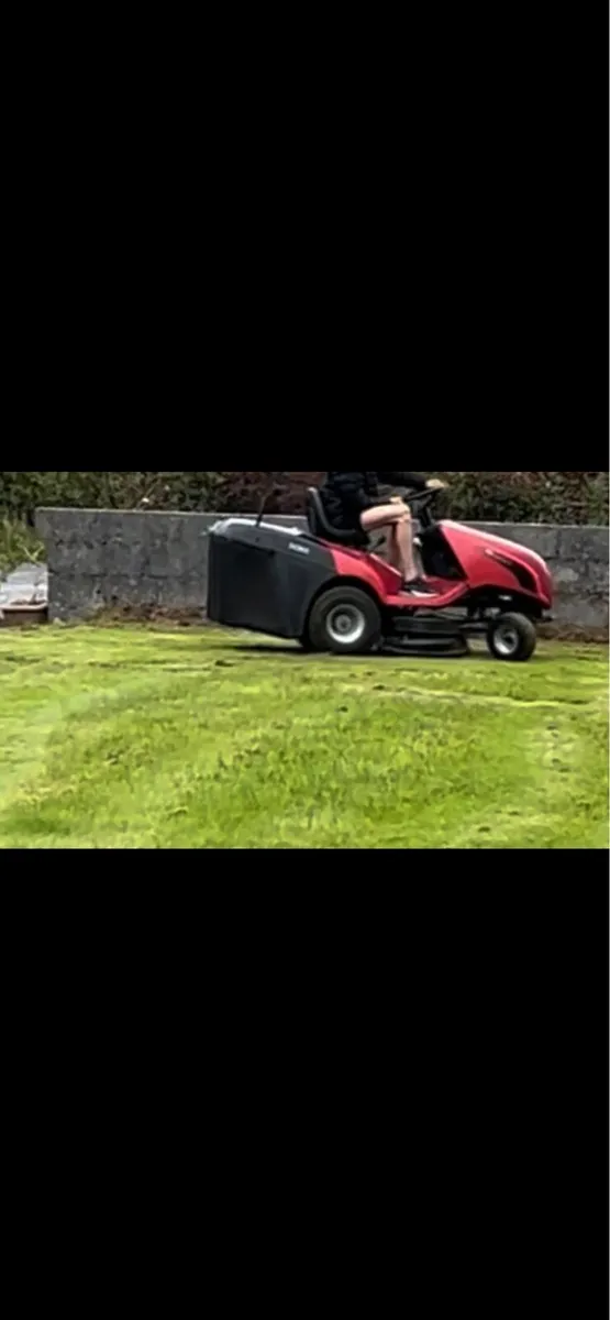 Mountfield 1436S Ride on Mower - Image 1