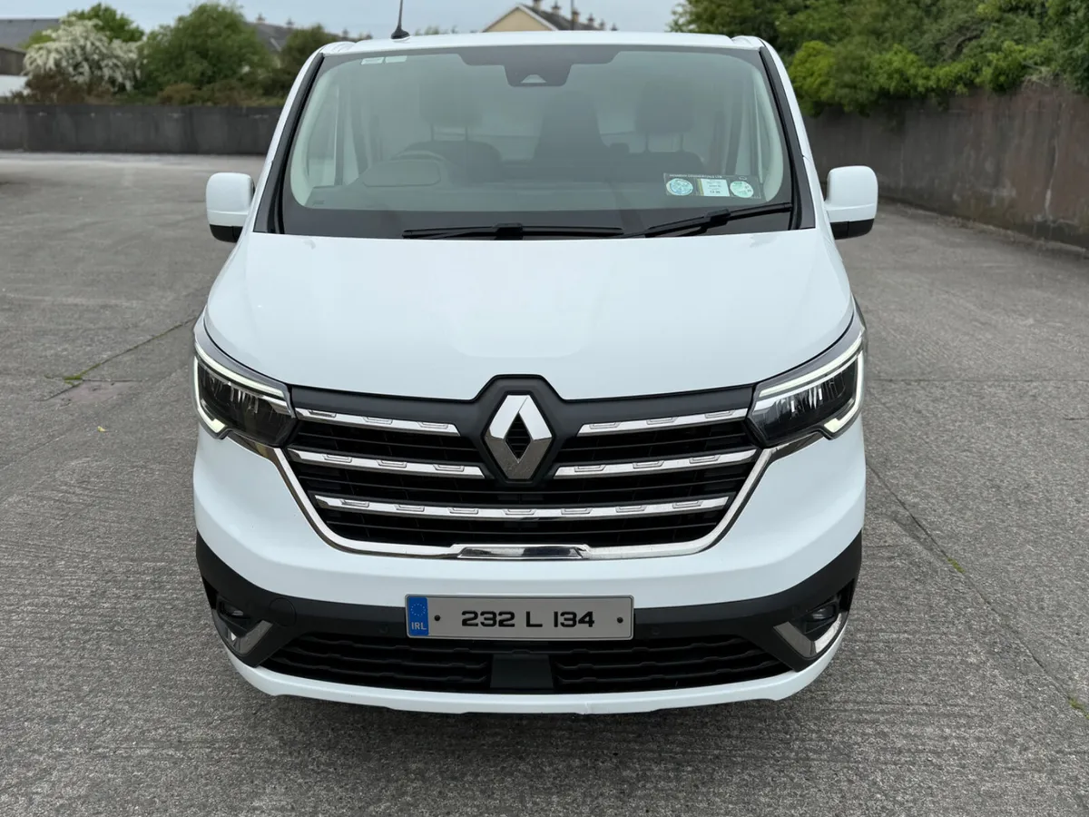 23 Renault Trafic 2.0 Red edition DOE 7/27 - Image 2