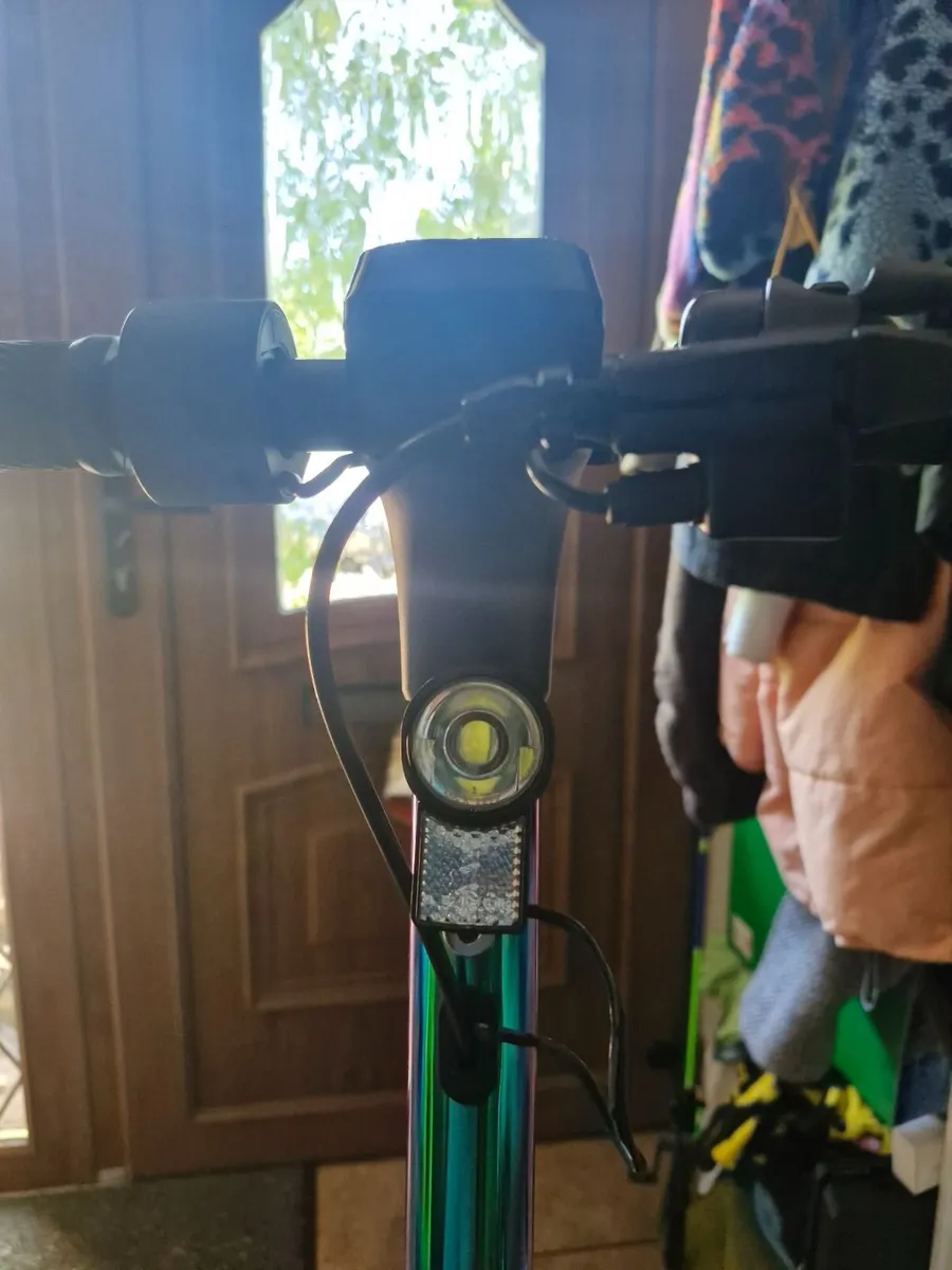 Indi EX-2 Electric Scooter- Neo Chrome - Image 4