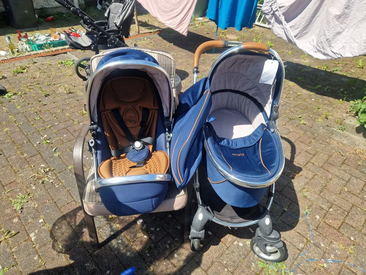 Any 2 egg stroller - Image 1
