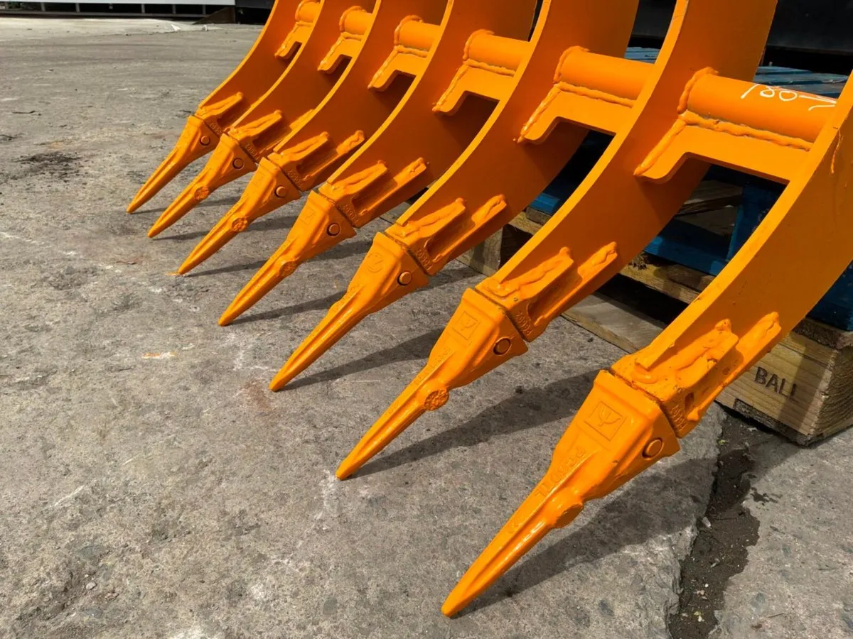 UNUSED 48" LAWN / STONE RAKE.....45mm....1945-2. - Image 3