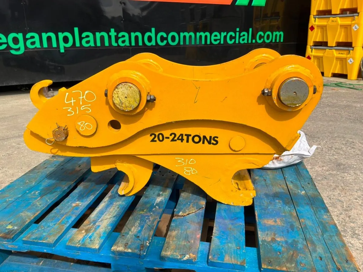 UNUSED HYDRAULIC Q/HITCH.....80mm PINS......2238. - Image 2