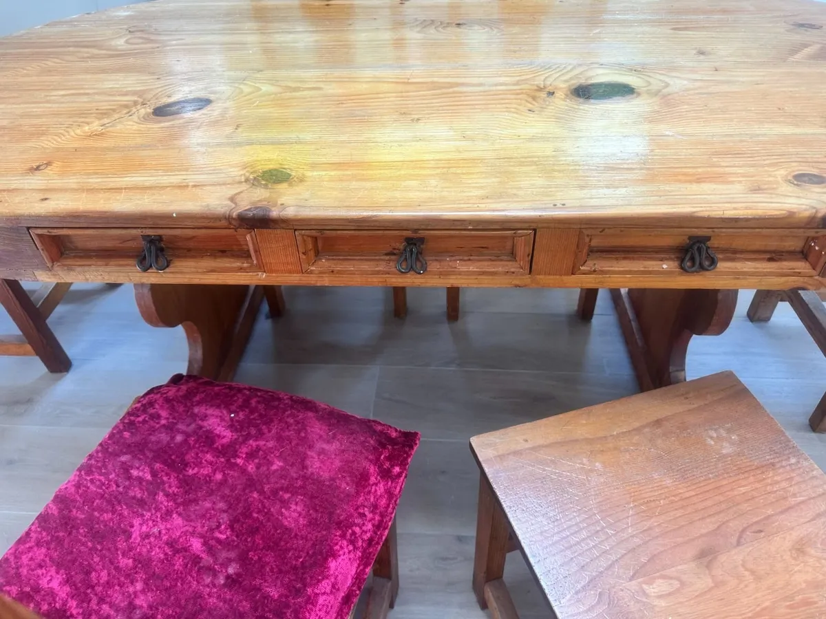 Kitchen Table - Image 3