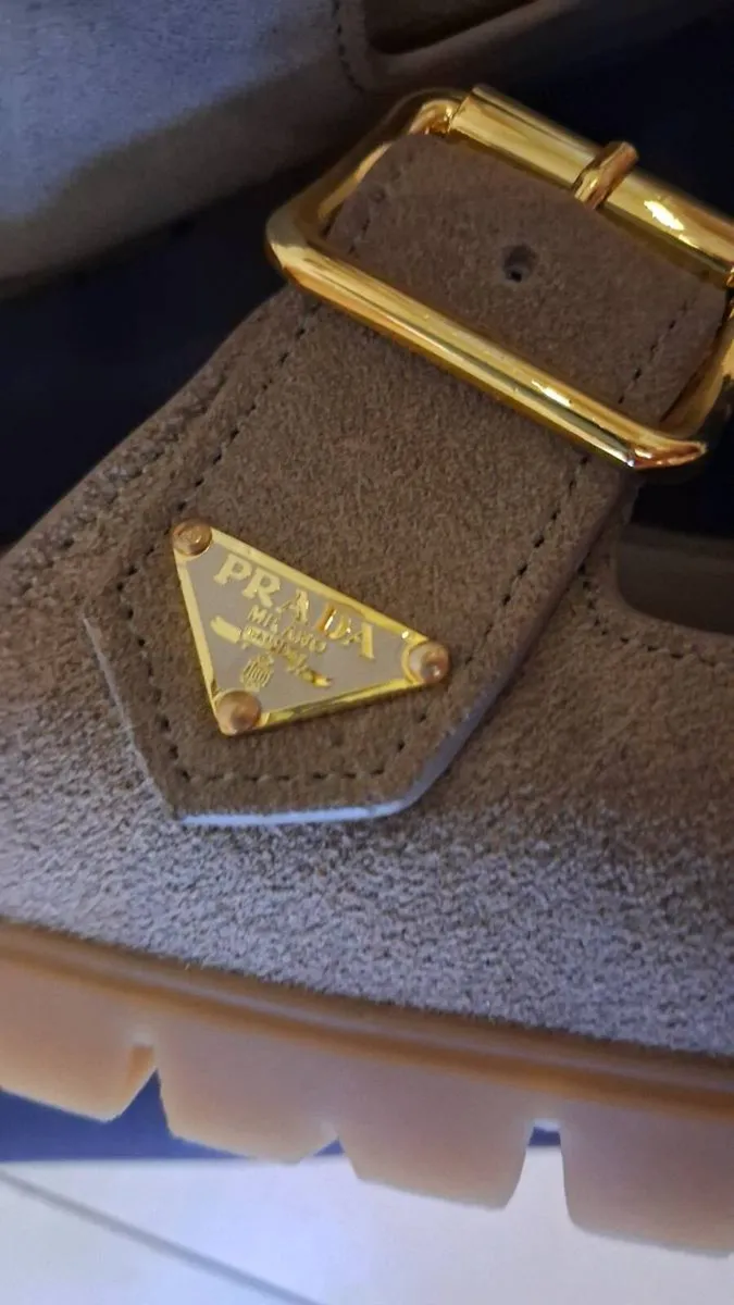 Prada - Image 2