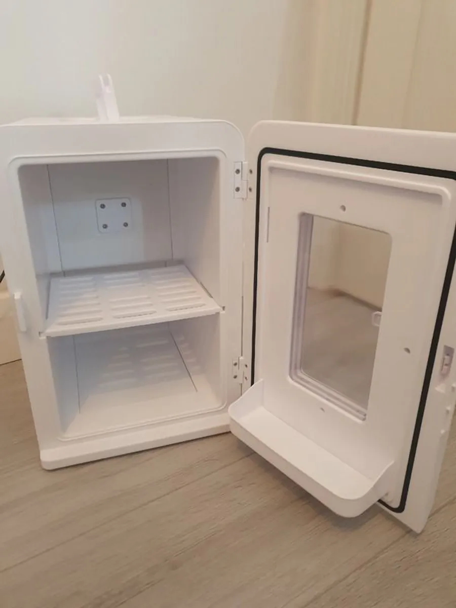 Mini Fridge Cumeod 15 litre - Image 3