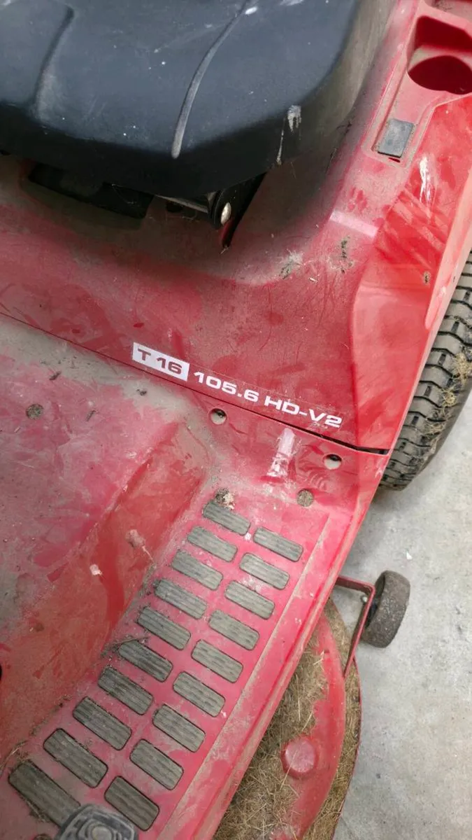 Ride on mower - Image 1