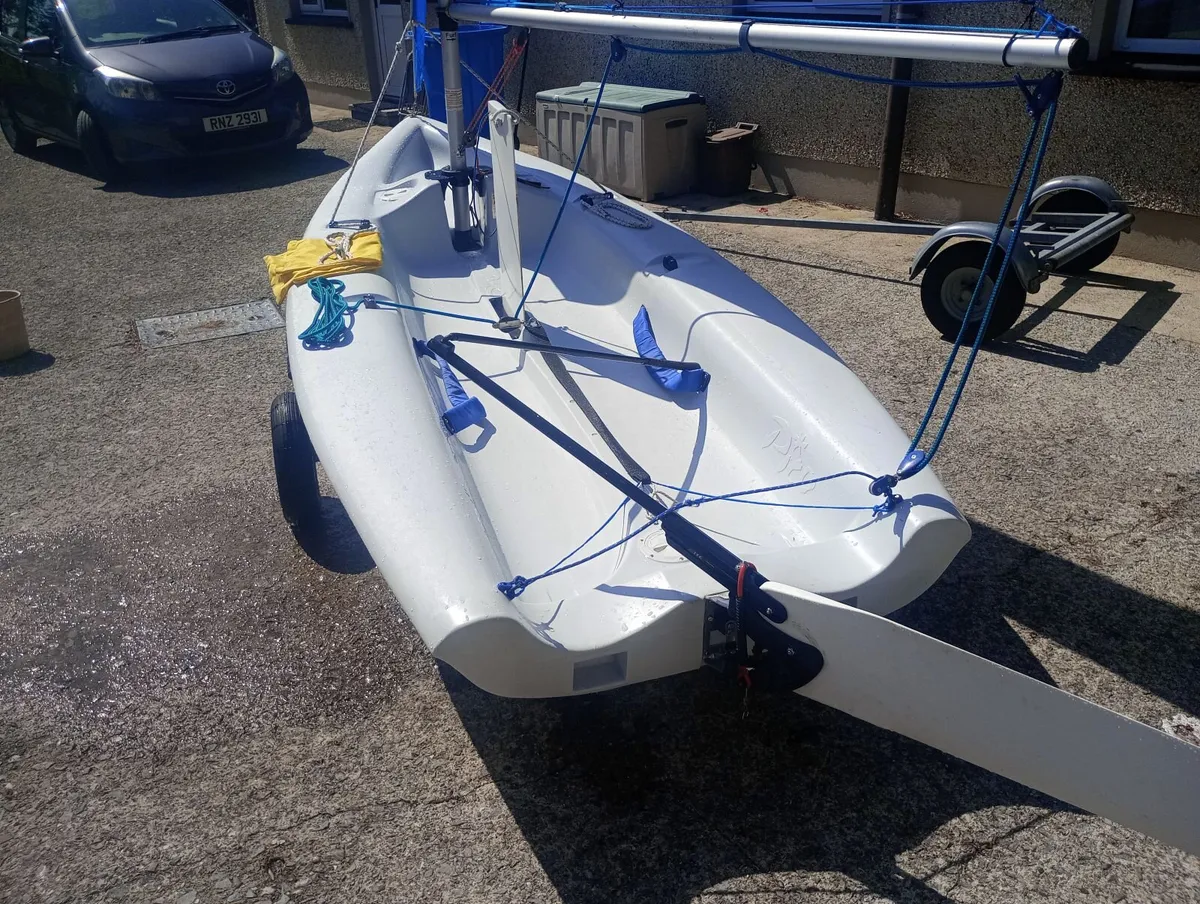 Lazer Pico sailing boat - Image 4
