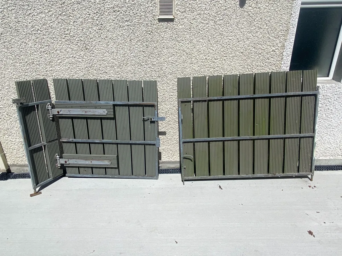 Heavy Duty Timber & Galvanised Steel Gates - Image 4