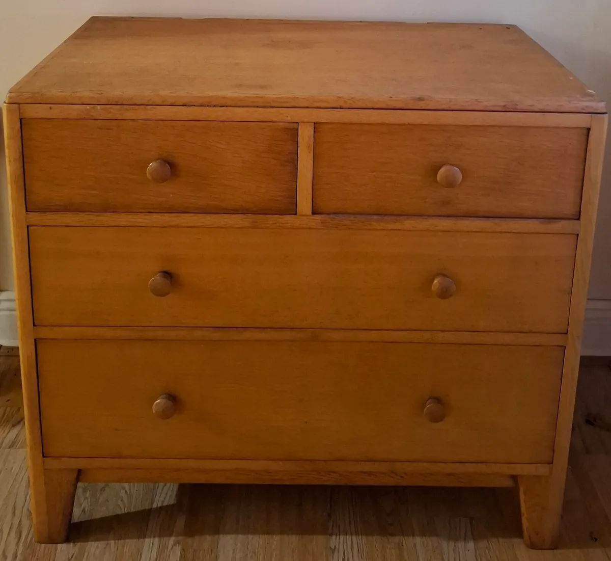 Oak Chest of Drawers - Image 1