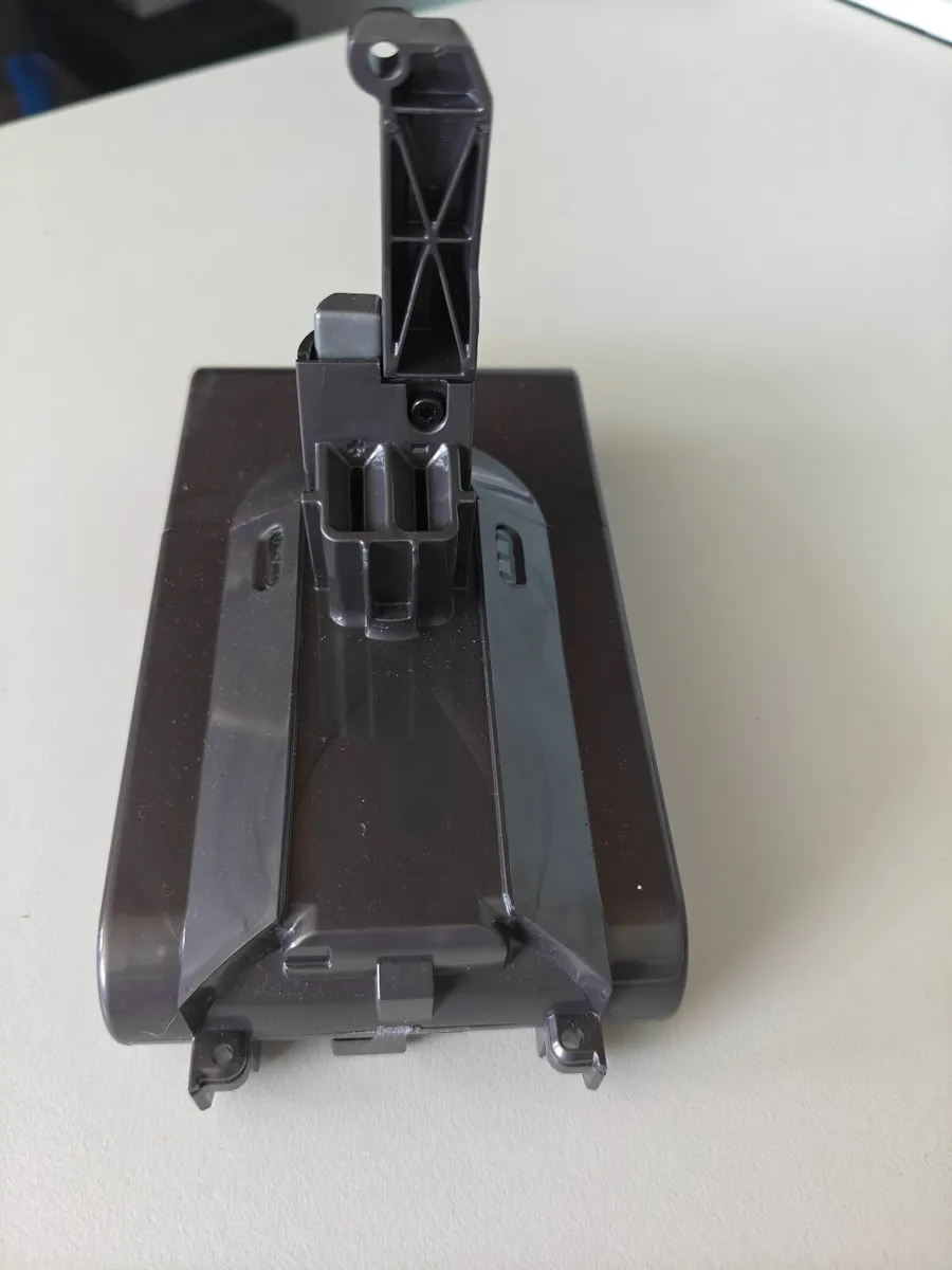 Dyson battery - Image 1