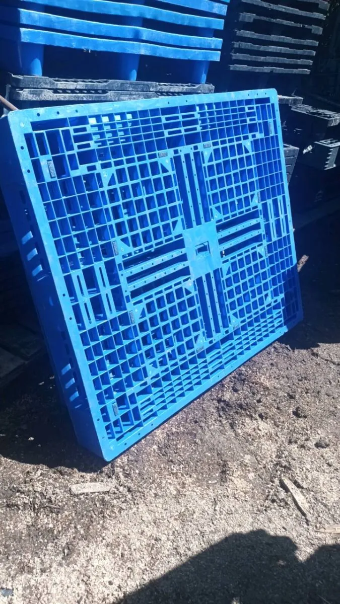 Plastic pallets - Image 3