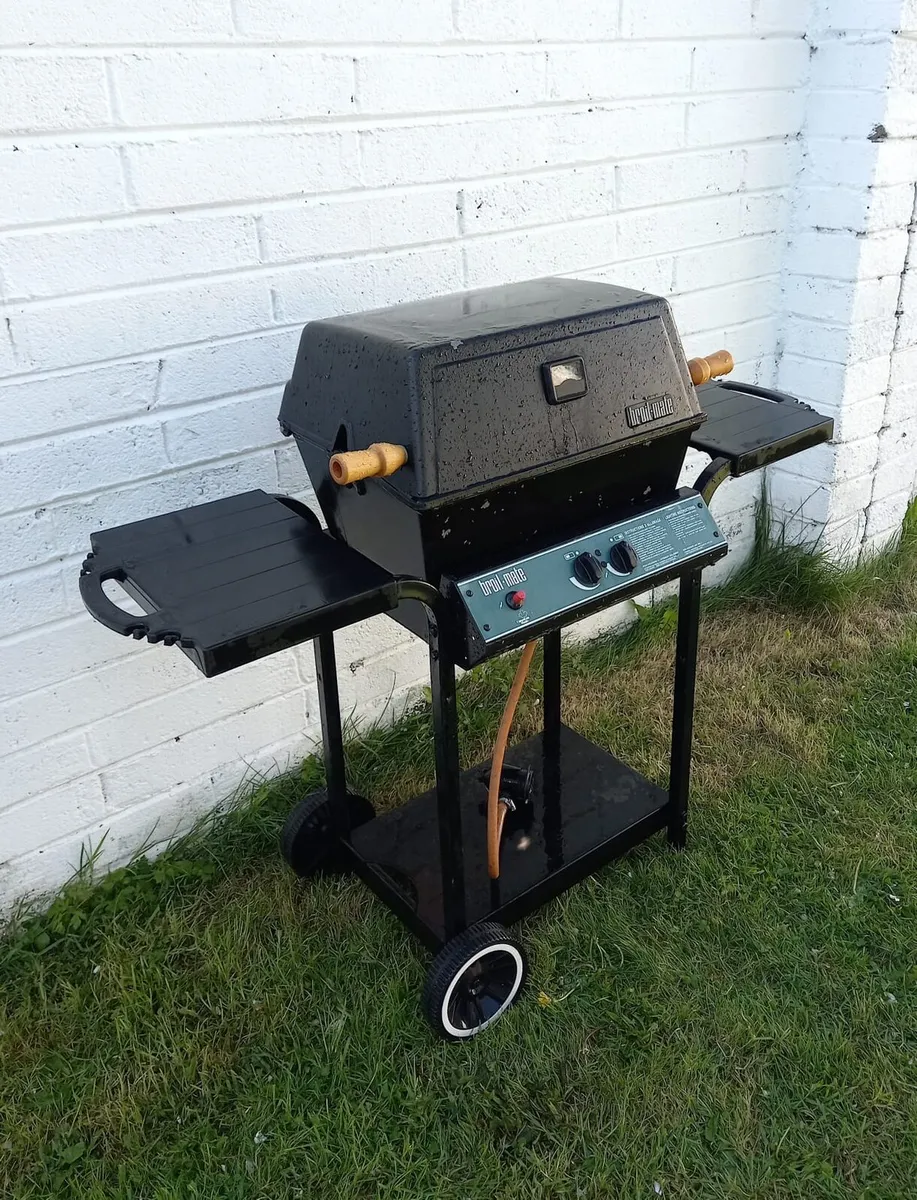 Broil mate gas bbq for sale - Image 3