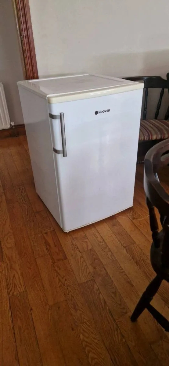 Undercounter fridge - Image 1