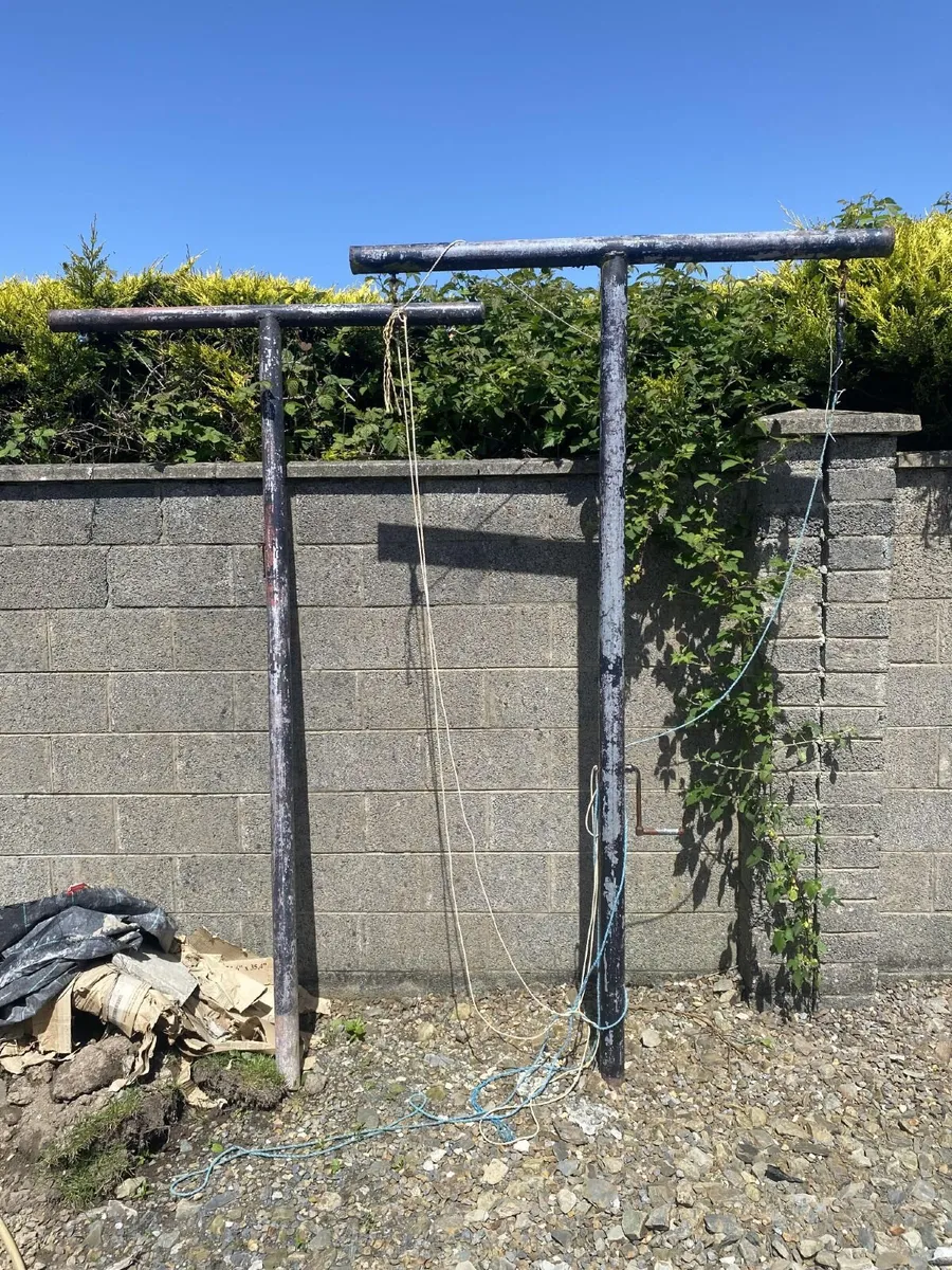 Heavy Duty Galvanised Clothes Line Poles (Pair)