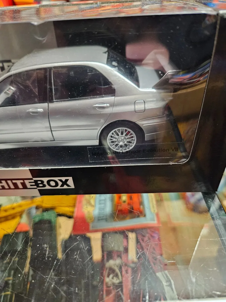 Corgi White Box Mitsubushi Lancer - Image 3
