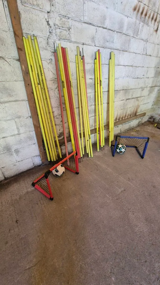 Football Training Kit – 25 Poles, 2 Goals & Balls - Image 3