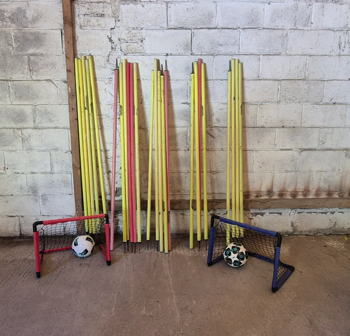Football Training Kit – 25 Poles, 2 Goals & Balls - Image 1