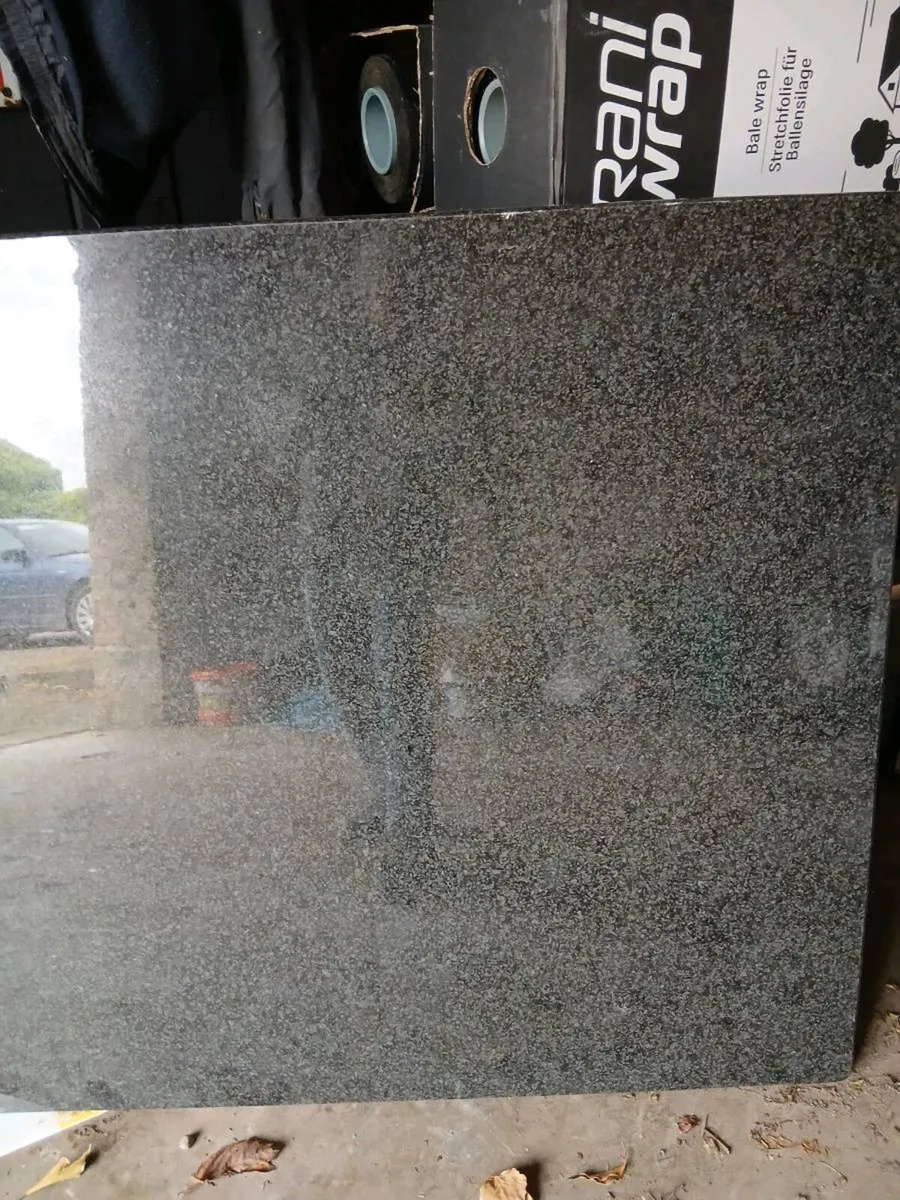 Granite kitchen island top - Image 4